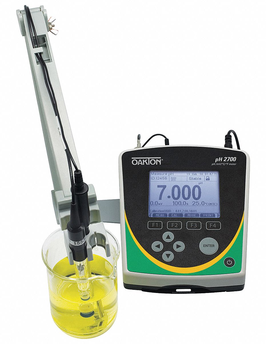 pH 2700 benchtop meter