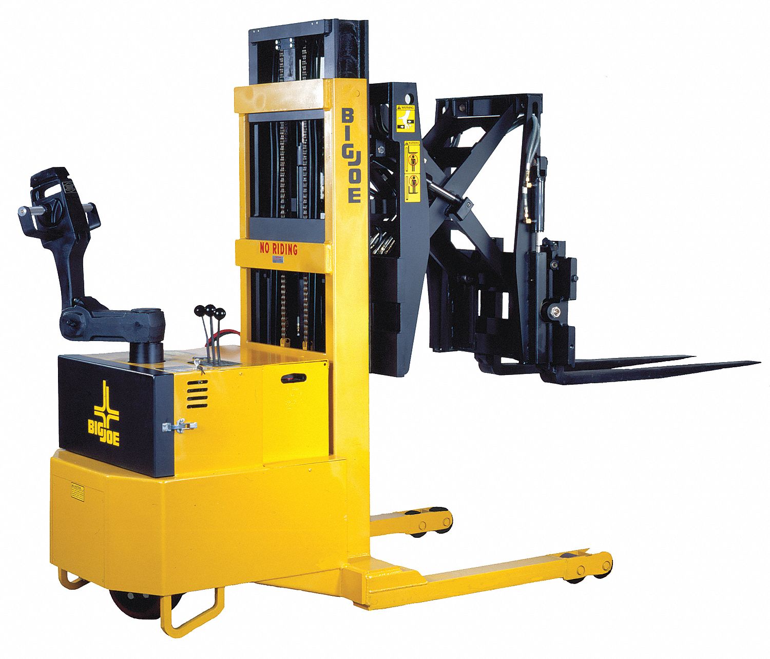 Reach Strdl Stacker, 3000 lb, 158 In Lift