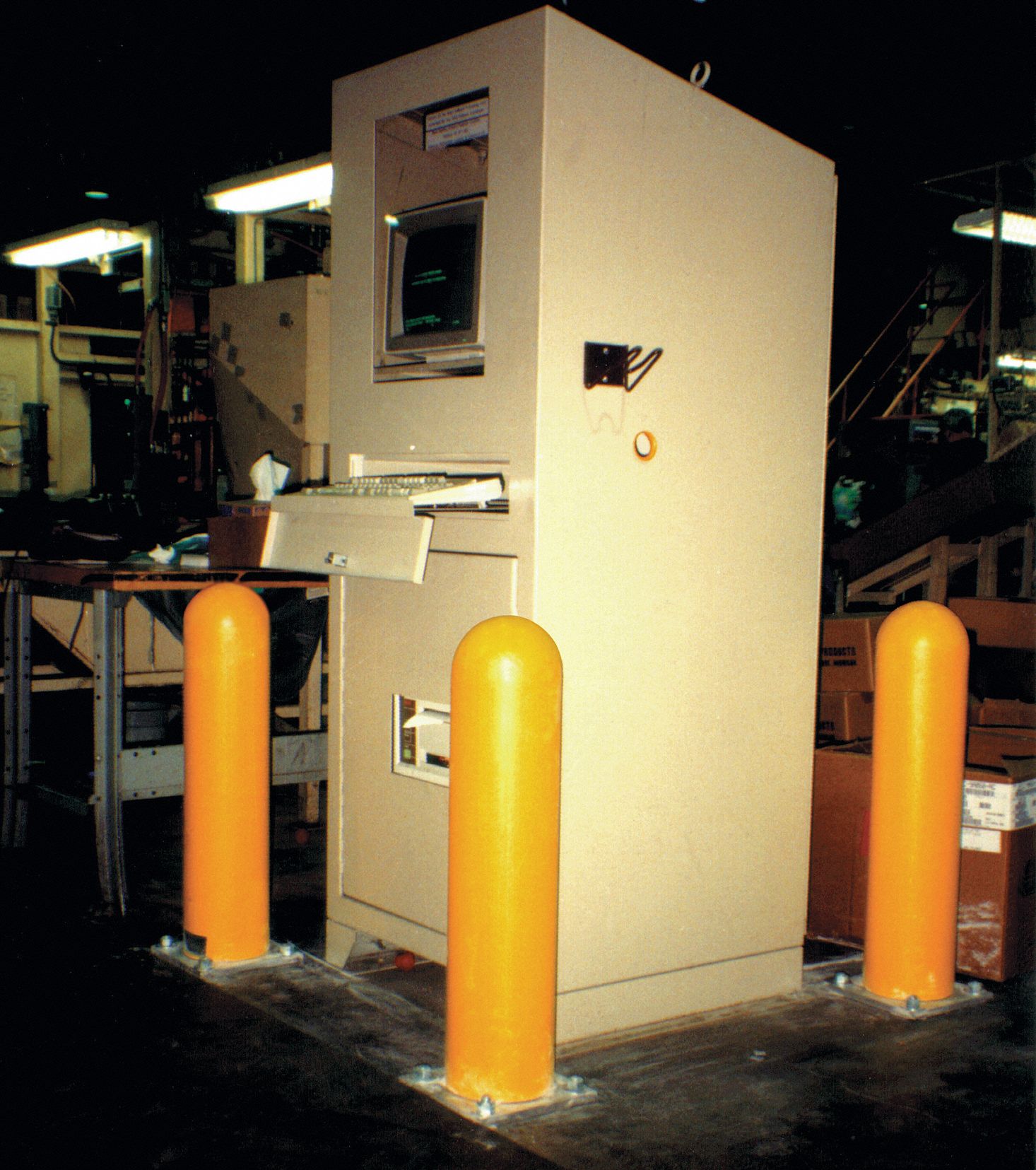 Shield Post Sleeve, Yellow