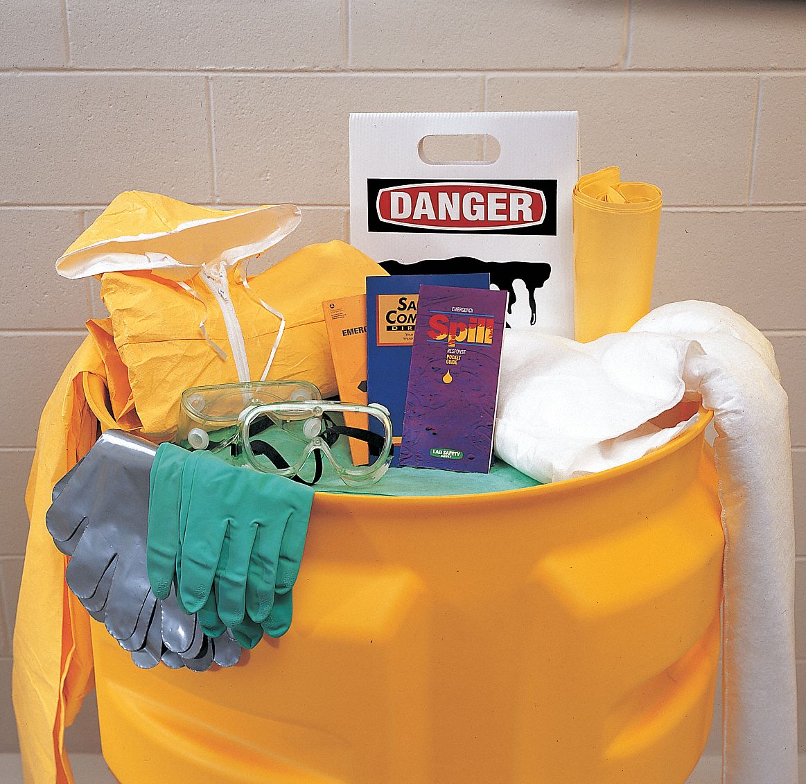 Spill Kit Refill, Cardboard Box, 67 gal.