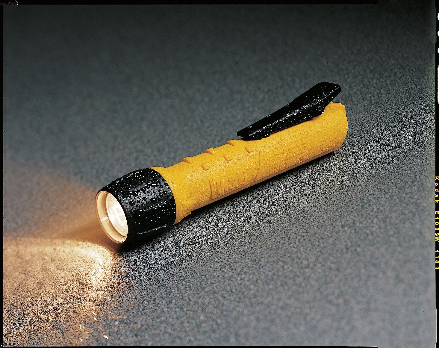Flashlight, Waterproof, 3 C, Xenon, Black