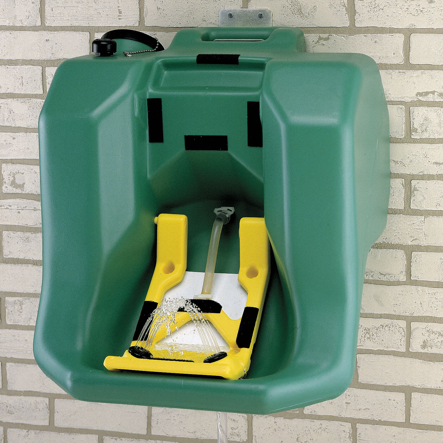 Portable Eyewash, Gravity Fed