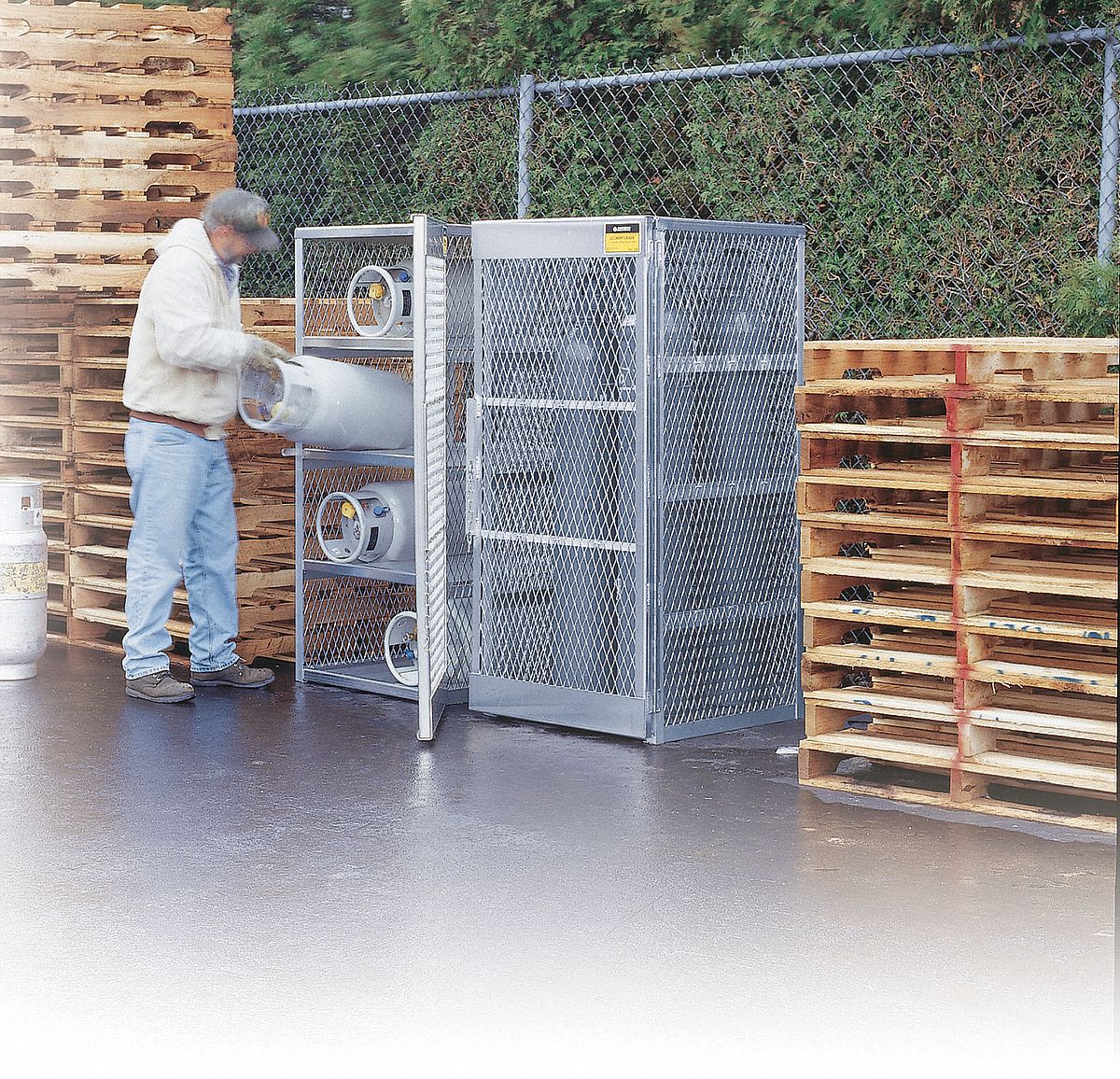 Vert Cylinder Storage Cab, Cap 10