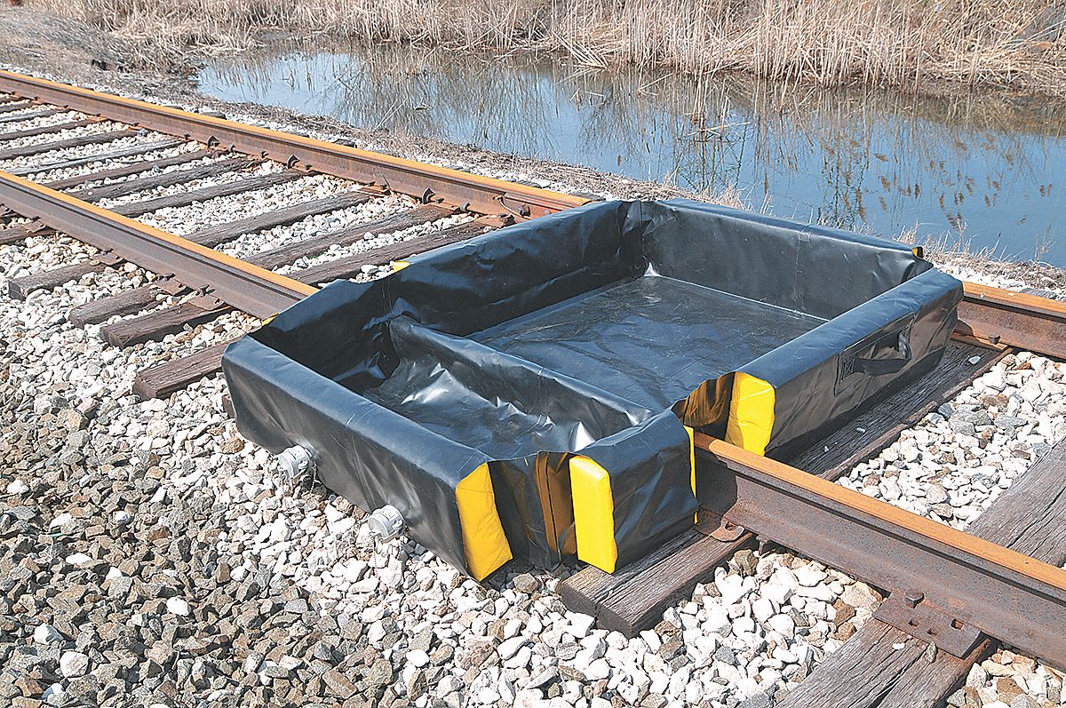 Rail Containment Berm, 120 Gal