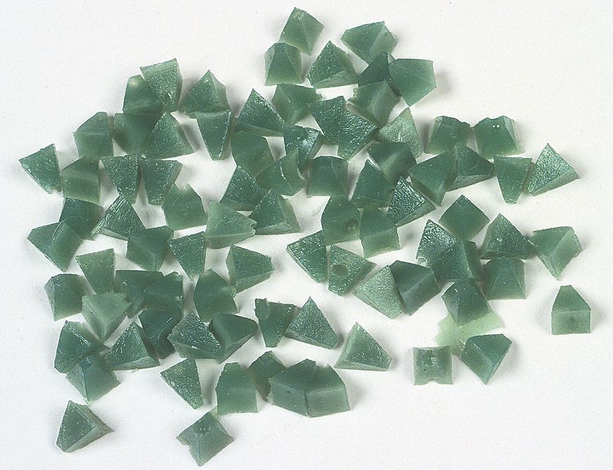 Plastic Media, Pyramid, Green, 1/4