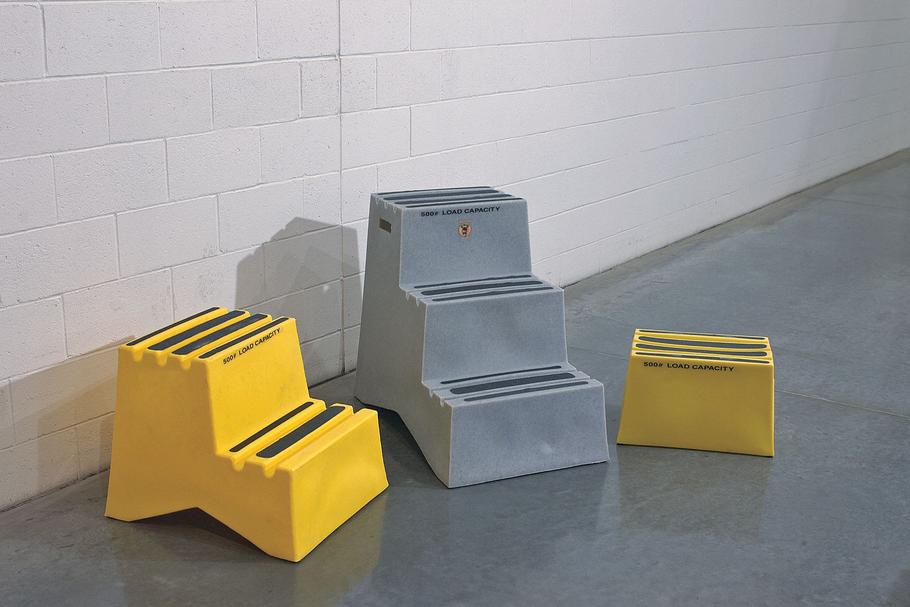 Step Stand, Yellow, 28-1/2