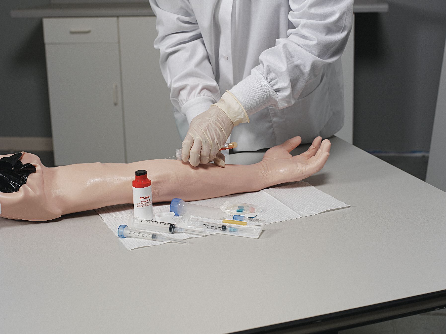 Train Aid, Adv Venipuncture and Inj Arm