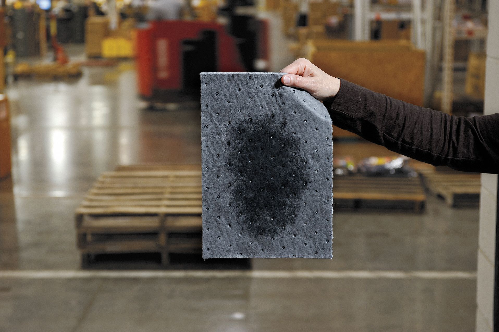 Absorbent Pads, 18 In. L, 28 gal., PK 100