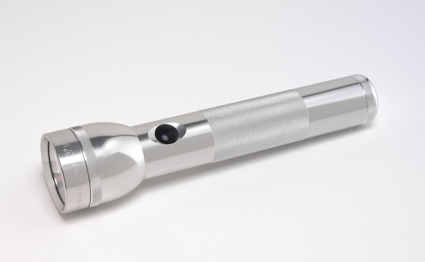 Mag-Lite Flashlight, 2 D, Krypton, Silver
