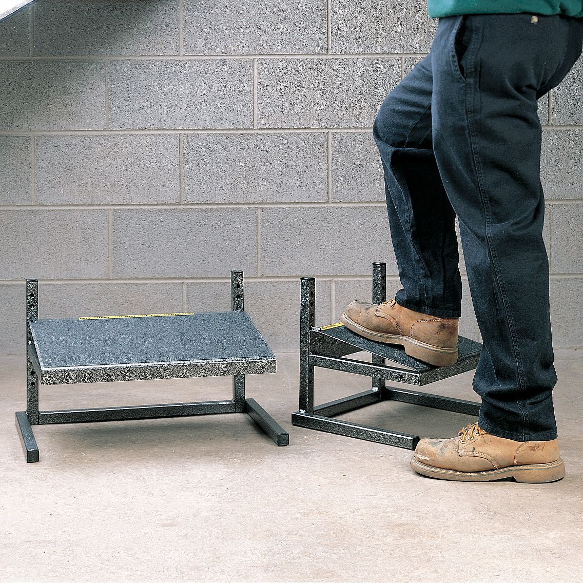Industrial Footrest, 13Hx14 1/2Wx13D