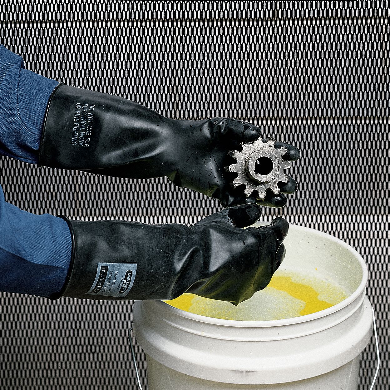 Chemical Resistant Glove, 25 mil, Sz M, PR