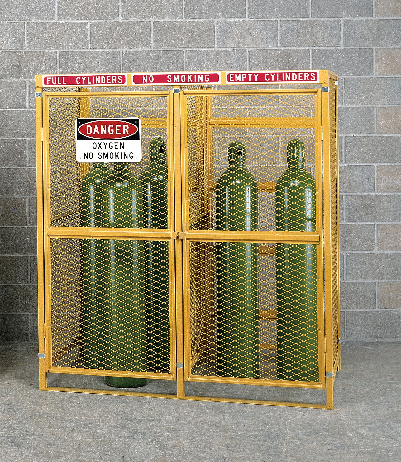 Gas Cylinder Cabinet, Vertical, Welded