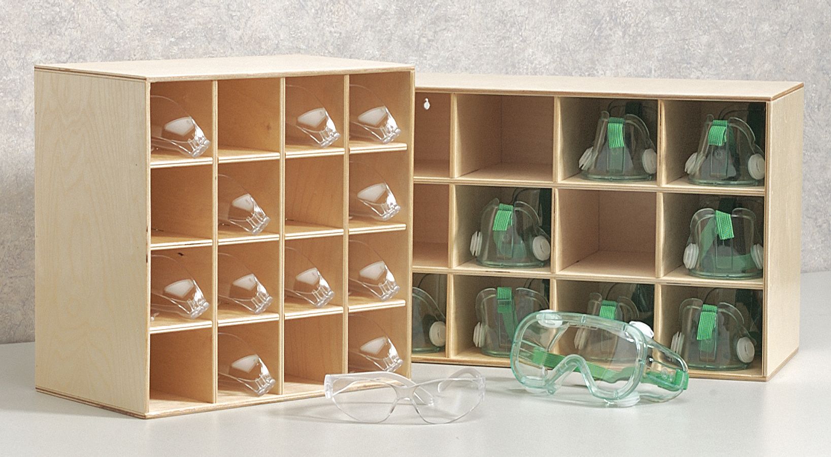 Saf Ggls Stn, Case, Wood, (16) Pairs